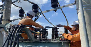 Nắng nóng như đổ lửa, phải huy động cả nguồn điện đắt tiền, điện nhập khẩu Nắng nóng như đổ lửa, phải huy động cả nguồn điện đắt tiền, điện nhập khẩu