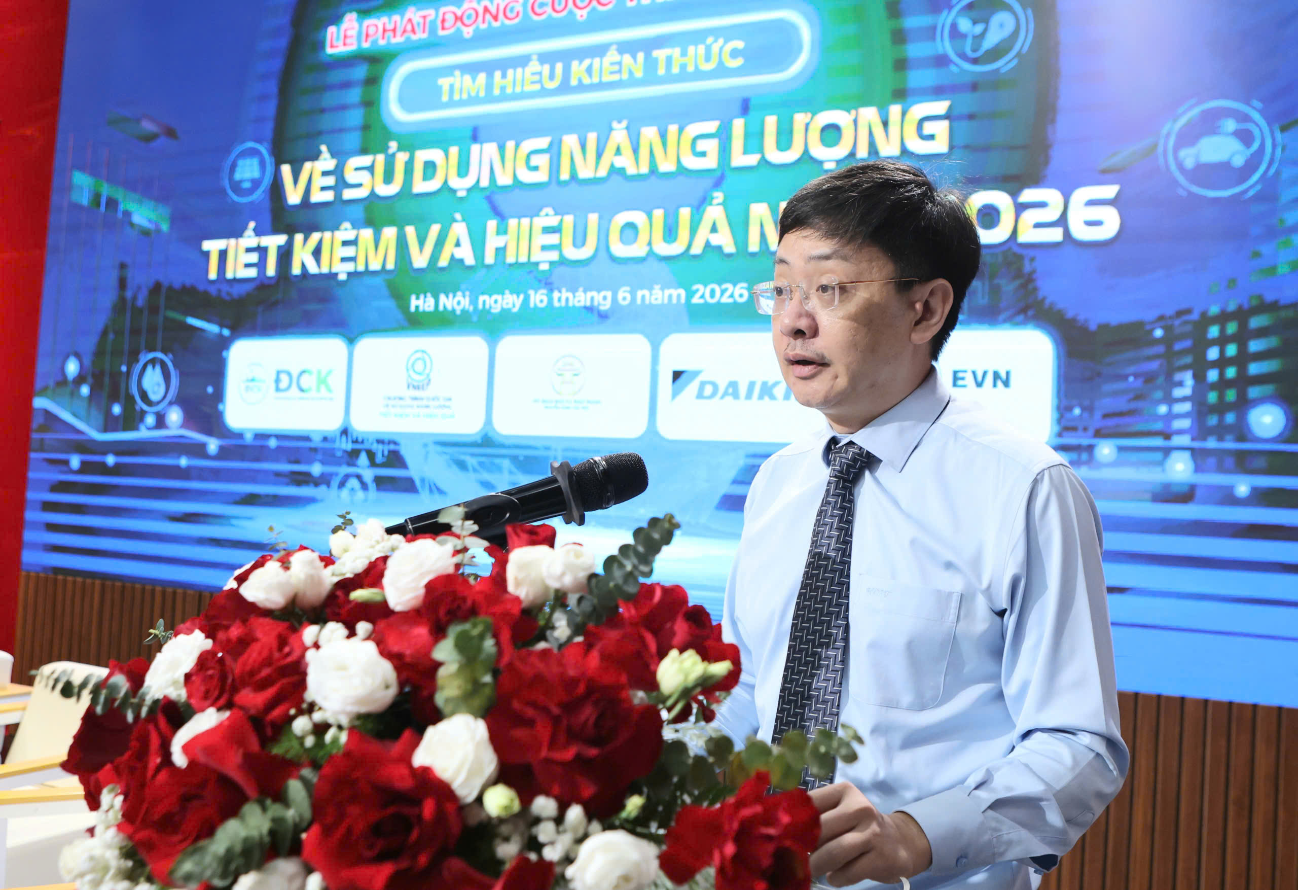Phát động cuộc thi trực tuyến về sử dụng năng lượng tiết kiệm và hiệu quả Phát động cuộc thi trực tuyến về sử dụng năng lượng tiết kiệm và hiệu quả