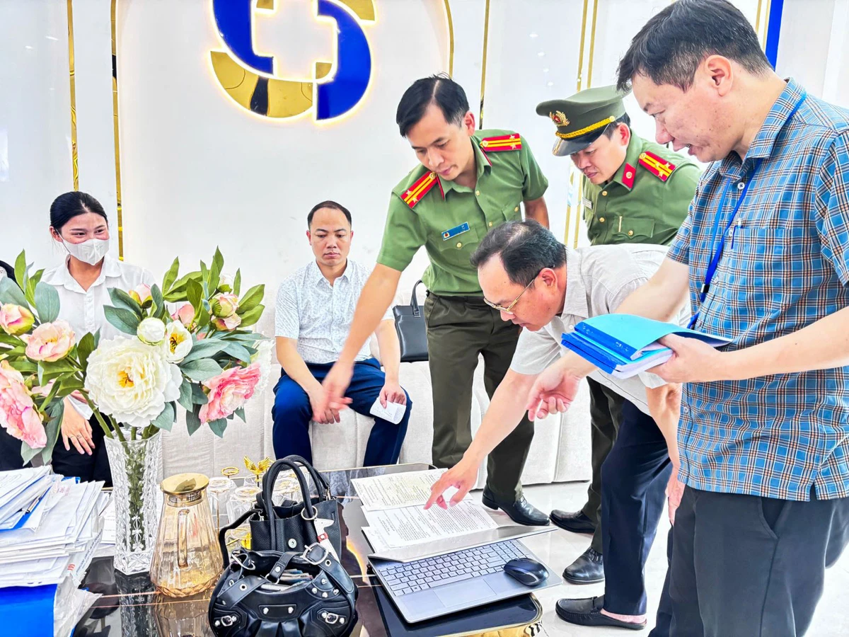Shipper giả làm bác sĩ cắt tạo hình thẩm mỹ phụ khoa vừa bị Công an Bắc Ninh triệt phá Shipper giả làm bác sĩ cắt tạo hình thẩm mỹ phụ khoa vừa bị Công an Bắc Ninh triệt phá