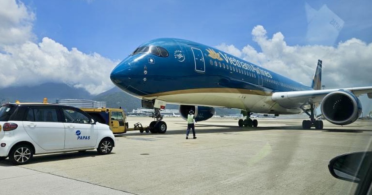 Vietnam Airlines hạ cánh khẩn cấp tại Hồng Kông vì hành khách gặp vấn đề sức khoẻ Vietnam Airlines hạ cánh khẩn cấp tại Hồng Kông vì hành khách gặp vấn đề sức khoẻ