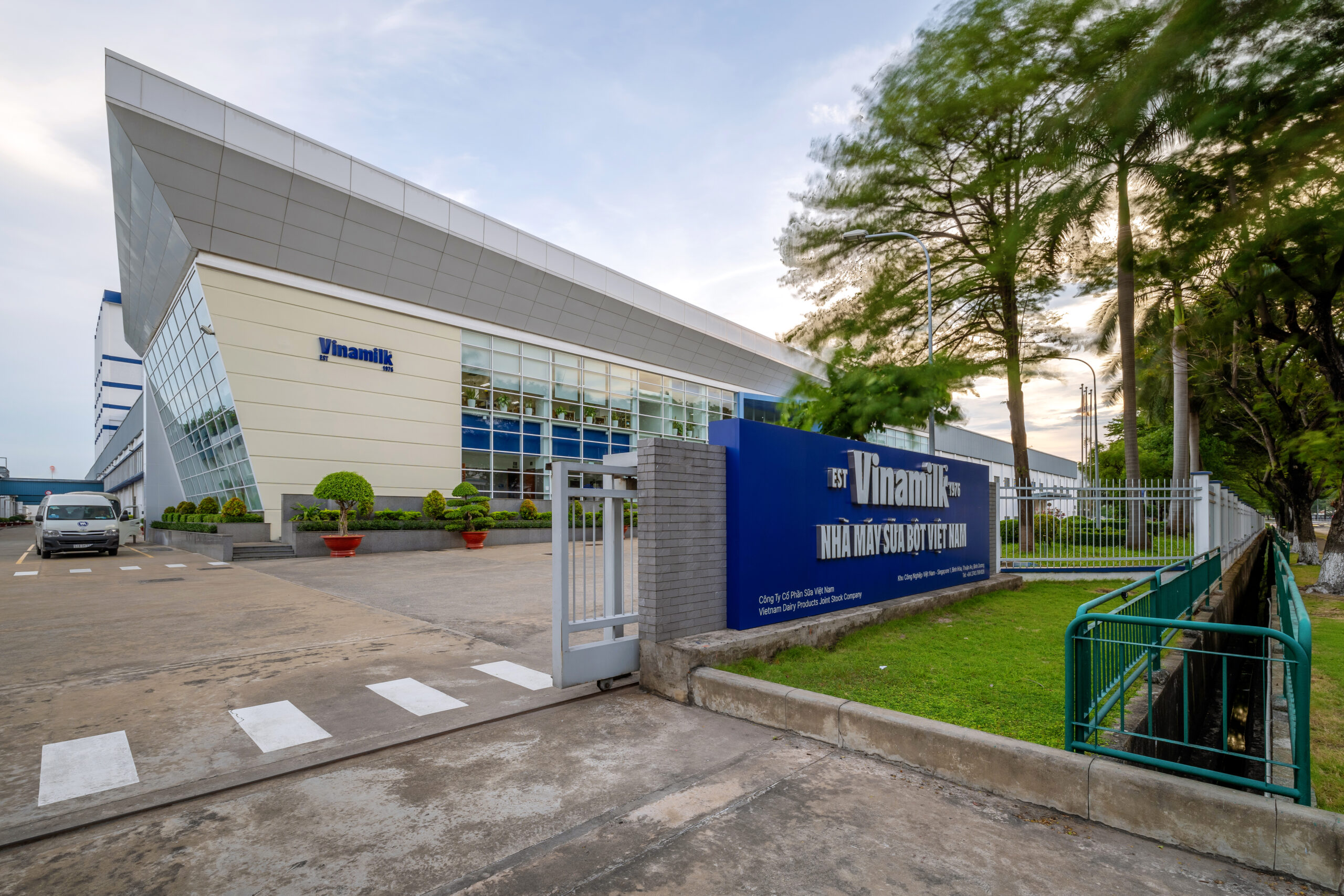 Vinamilk: 3 năm liên tiếp là doanh nghiệp sữa duy nhất của Việt Nam trong Fortune 500 Đông Nam Á Vinamilk: 3 năm liên tiếp là doanh nghiệp sữa duy nhất của Việt Nam trong Fortune 500 Đông Nam Á