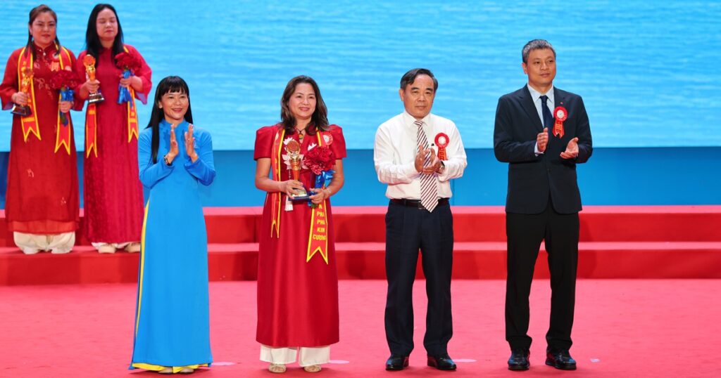 Yến sào Khánh Hòa tăng ‘lá chắn’ chống hàng giả Yến sào Khánh Hòa tăng ‘lá chắn’ chống hàng giả