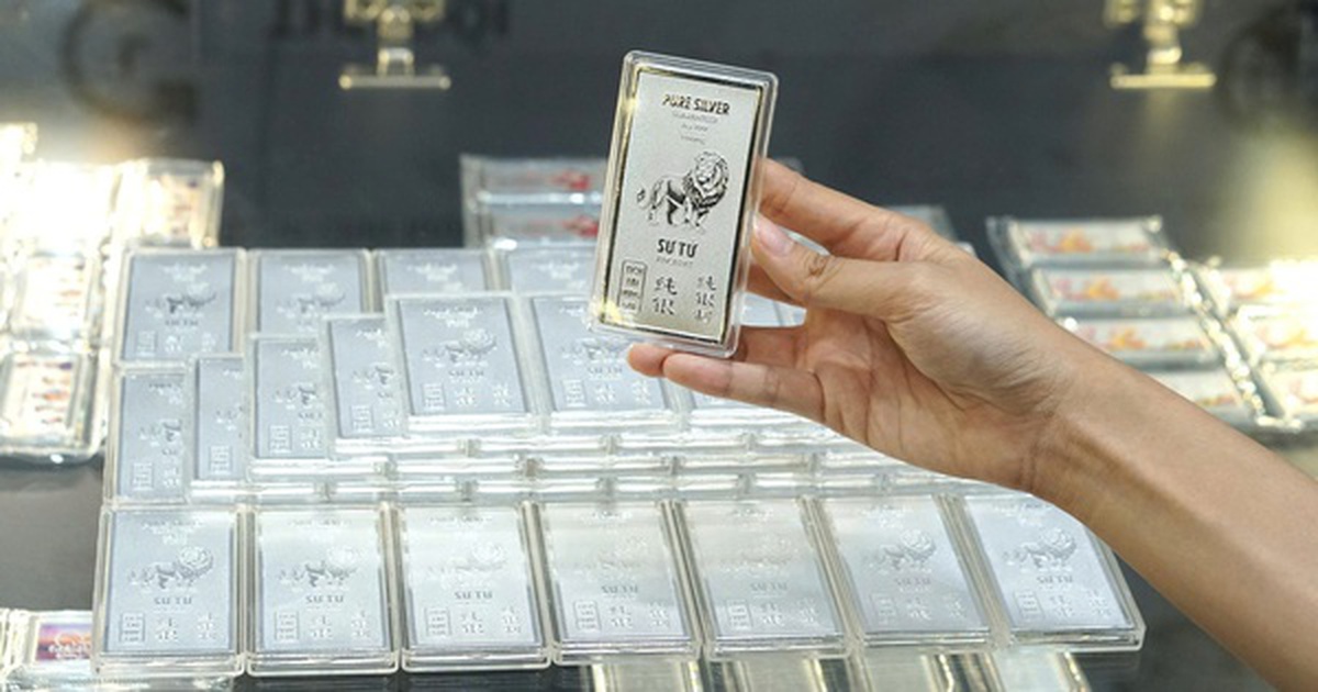 Tăng mạnh theo giá vàng, chuyên gia nêu yếu tố quan trọng