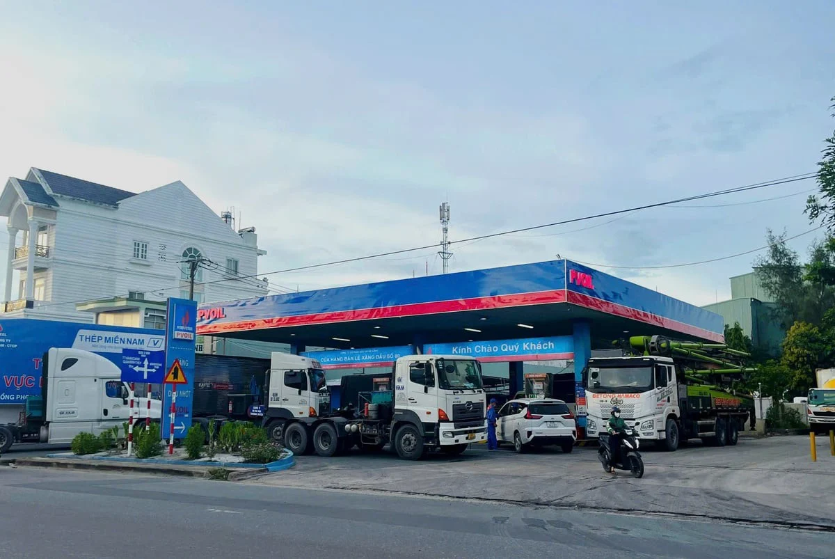 Bộ Công Thương siết kiểm tra găm hàng, các ‘ông lớn’ xăng dầu nói gì? Bộ Công Thương siết kiểm tra găm hàng, các ‘ông lớn’ xăng dầu nói gì?