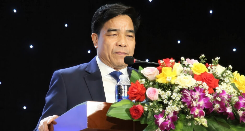 Chủ tịch Quảng Nam: Sáp nhập với Đà Nẵng sẽ có nhiều chính sách đặc thù cho DN Chủ tịch Quảng Nam: Sáp nhập với Đà Nẵng sẽ có nhiều chính sách đặc thù cho DN