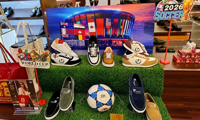 Consumers hunt for World Cup football discounts as retailers slash prices Consumers hunt for World Cup football discounts as retailers slash prices