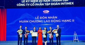 Doanh nghiệp nông sản lớn nhất Việt Nam vượt mốc 2 tỉ USD ở tuổi 20 Doanh nghiệp nông sản lớn nhất Việt Nam vượt mốc 2 tỉ USD ở tuổi 20