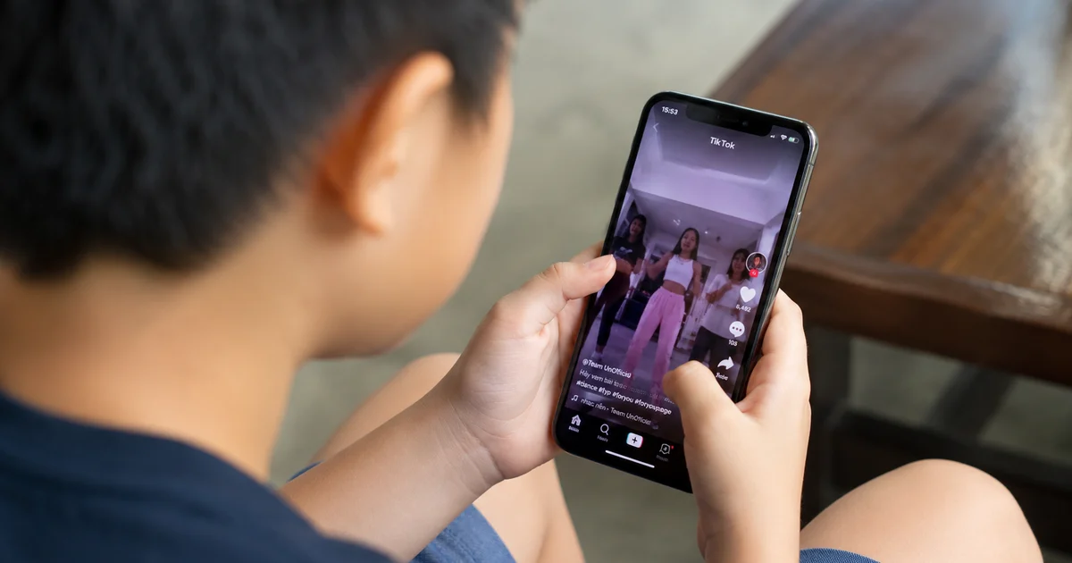 EU cáo buộc TikTok để người lạ tiếp cận tài khoản trẻ em, có thể phạt tới 6% doanh thu EU cáo buộc TikTok để người lạ tiếp cận tài khoản trẻ em, có thể phạt tới 6% doanh thu