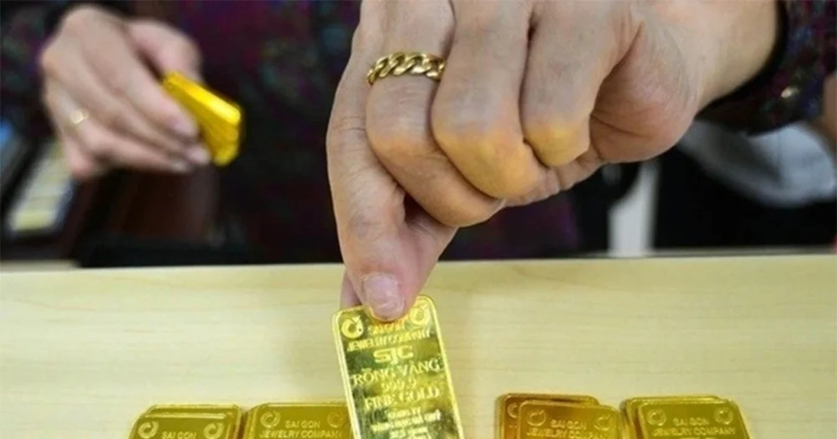 Giá vàng trong nước tăng mạnh 1,5 triệu đồng/lượng Giá vàng trong nước tăng mạnh 1,5 triệu đồng/lượng