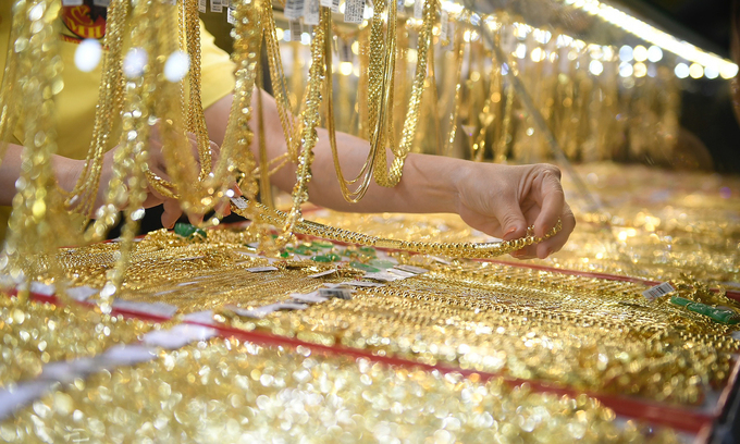 Gold prices drop – VnExpress International Gold prices drop – VnExpress International