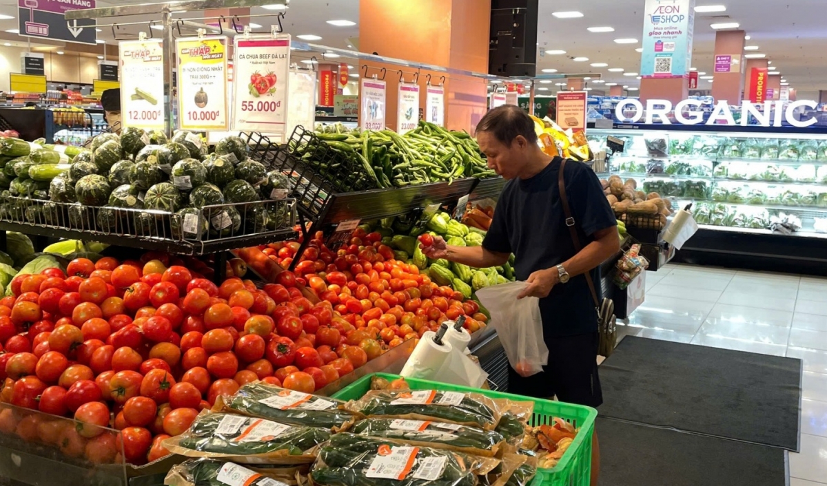 Indian and Chinese retail giants look to source more products from Vietnam Indian and Chinese retail giants look to source more products from Vietnam