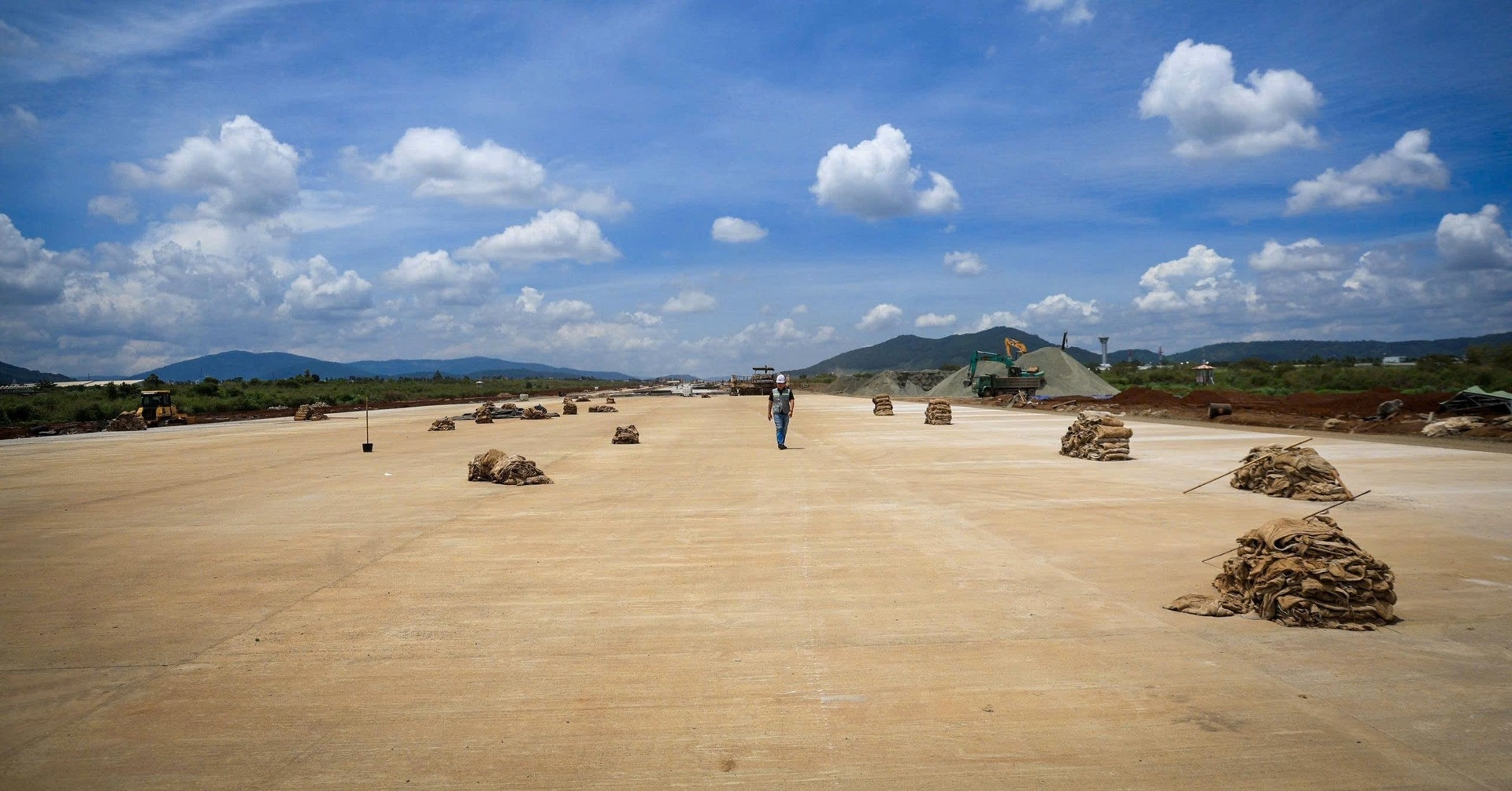 Lâm Đồng đề nghị tăng tần suất bay ngay khi sân bay Liên Khương mở cửa trở lại