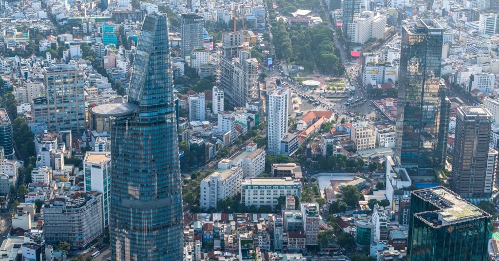 Tăng trưởng 2 con số: TPHCM cần giảm ‘thuế thời gian’, thay vì ‘ốc đảo ưu đãi’ Tăng trưởng 2 con số: TPHCM cần giảm ‘thuế thời gian’, thay vì ‘ốc đảo ưu đãi’
