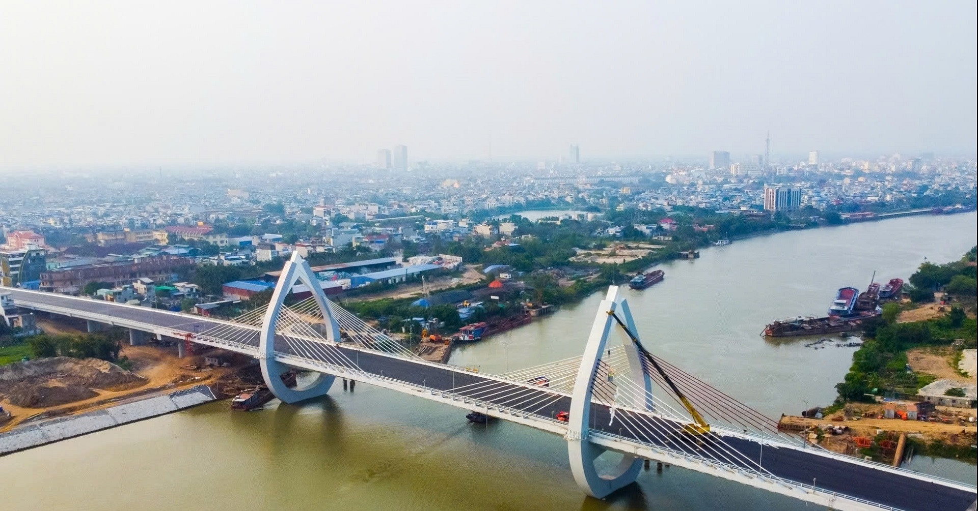 Ưu tiên đầu tư hạ tầng, mở ra không gian phát triển mới Ưu tiên đầu tư hạ tầng, mở ra không gian phát triển mới
