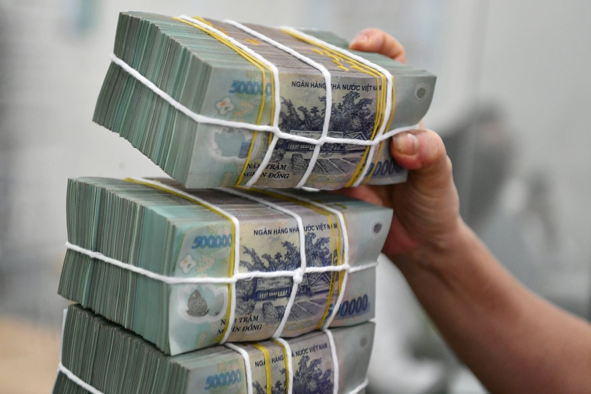 Lãi suất ngân hàng 17/7 tại MB, Sacombank, HDBank, Agribank, Vietcombank, BIDV, VietinBank,…