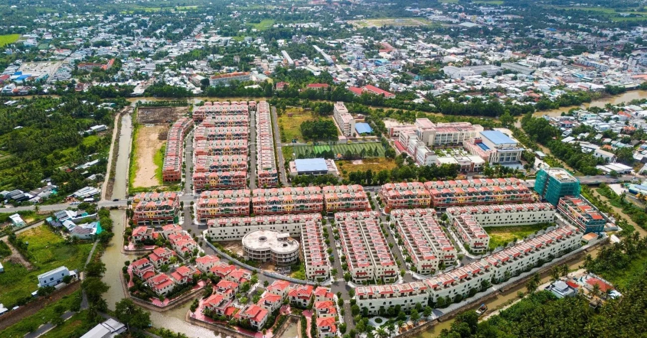 Bầu Hiển và khát vọng kiến tạo đô thị tri thức tại Vĩnh Long Bầu Hiển và khát vọng kiến tạo đô thị tri thức tại Vĩnh Long