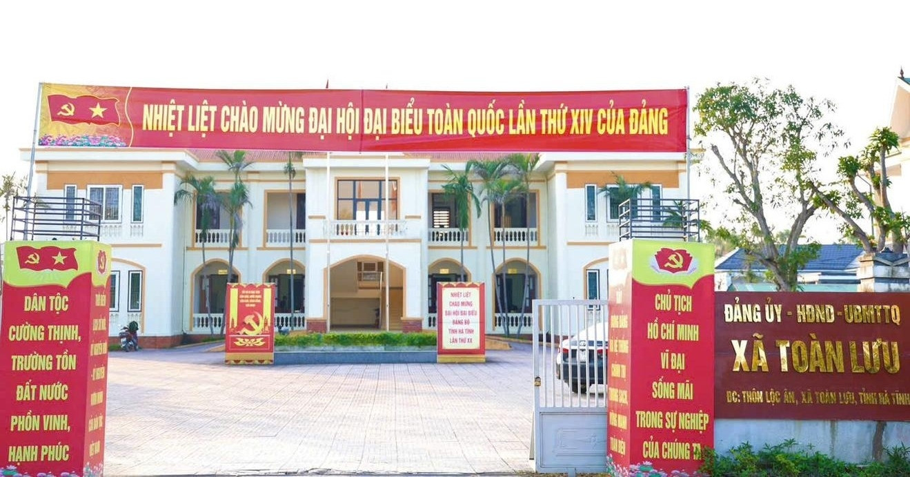 Bất ngờ có lô giá khởi điểm hơn 5 tỷ đồng Bất ngờ có lô giá khởi điểm hơn 5 tỷ đồng