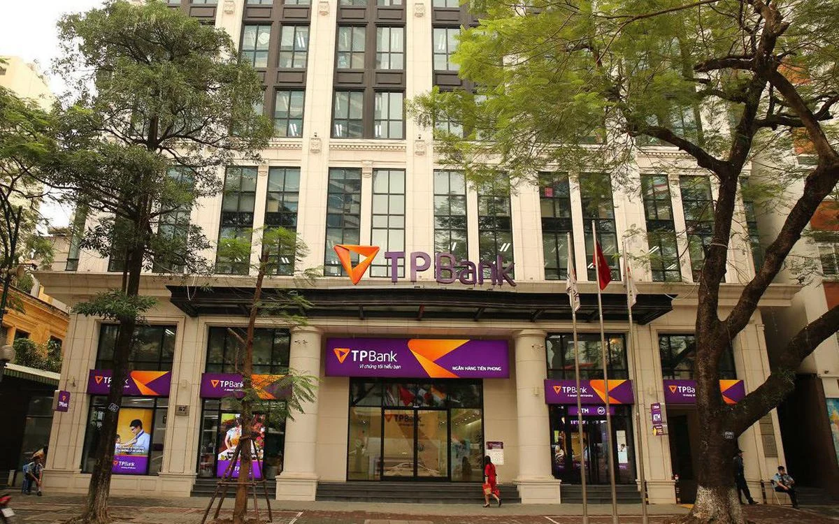 Moody’s nâng triển vọng TPBank lên “Tích cực” giữa đà tăng trưởng bán niên Moody’s nâng triển vọng TPBank lên “Tích cực” giữa đà tăng trưởng bán niên