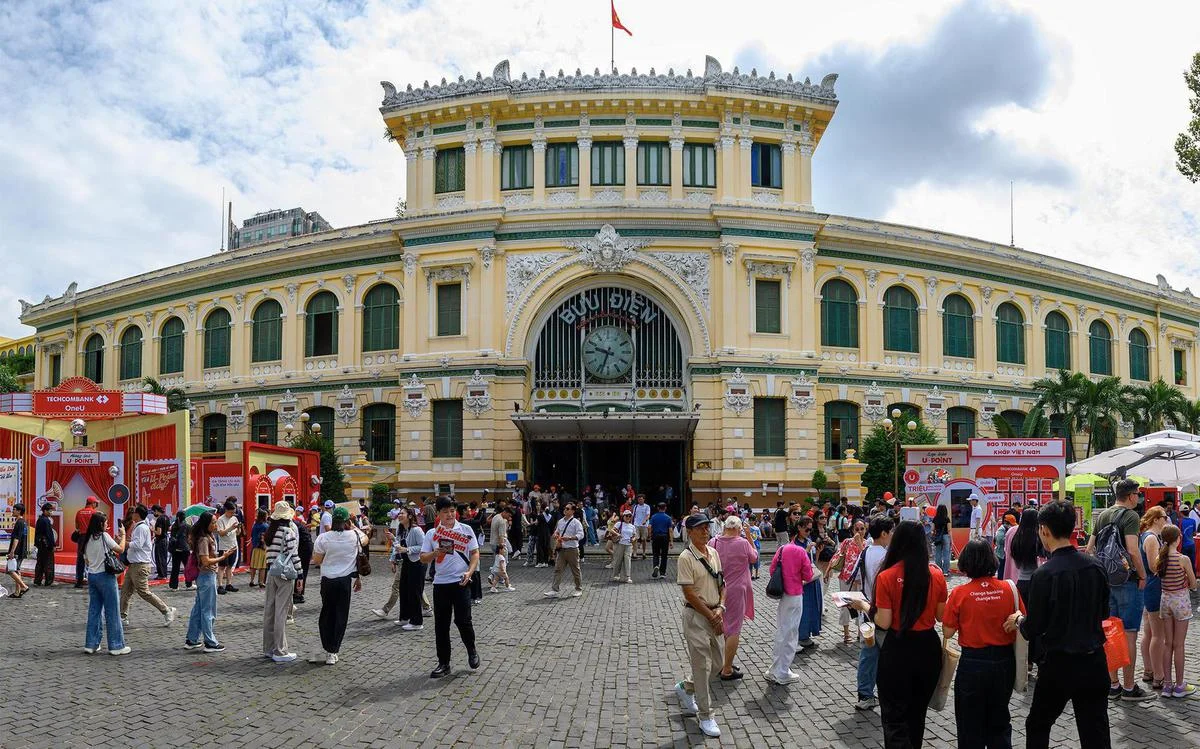 Một ngày trải nghiệm Techcombank OneU tại Bưu điện TP. Hồ Chí Minh Một ngày trải nghiệm Techcombank OneU tại Bưu điện TP. Hồ Chí Minh