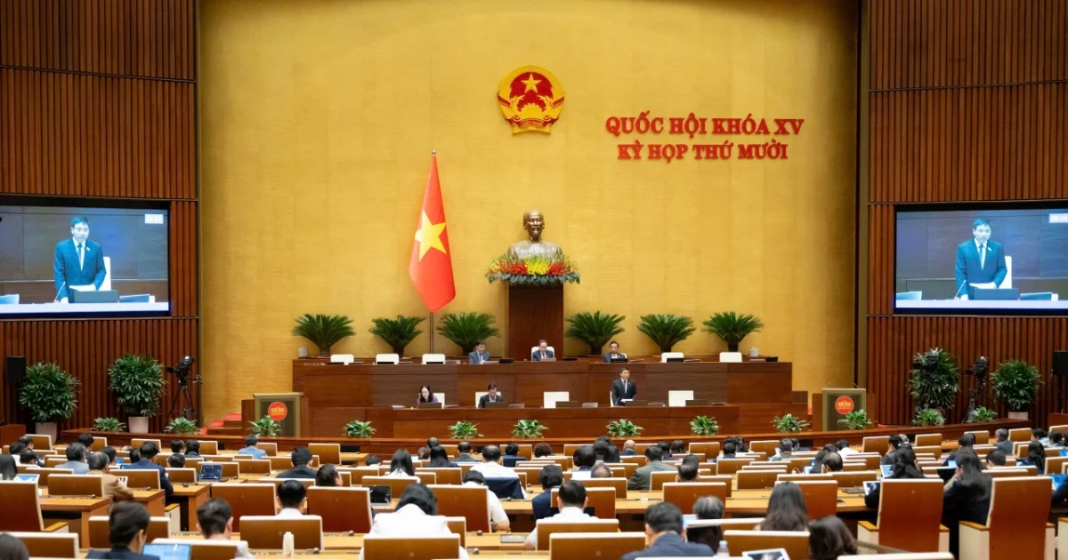 Đại biểu Quốc hội: Cần cấm tuyệt đối ép mua bảo hiểm khi vay ngân hàng