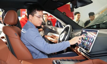 Bộ Tài chính bác đề xuất hỗ trợ 1.000 USD cho người mua ôtô điện Bộ Tài chính bác đề xuất hỗ trợ 1.000 USD cho người mua ôtô điện