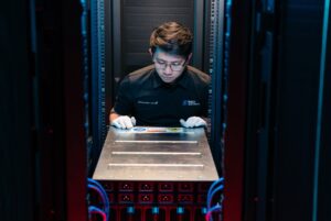 Cận cảnh “siêu công trình” hạ tầng AI thế hệ mới với NVIDIA HGX B300 Cận cảnh “siêu công trình” hạ tầng AI thế hệ mới với NVIDIA HGX B300