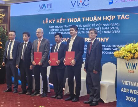 Hội đồng Chuyên gia Tranh chấp FinTech Kinh tế số VIAC ra mắt tại TP.Hồ Chí Minh Hội đồng Chuyên gia Tranh chấp FinTech Kinh tế số VIAC ra mắt tại TP.Hồ Chí Minh