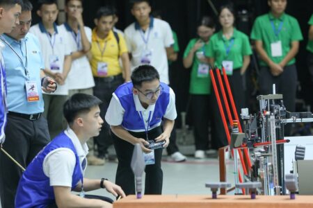 Chính thức khởi tranh cuộc thi Sáng tạo Robot Việt Nam 2026 Chính thức khởi tranh cuộc thi Sáng tạo Robot Việt Nam 2026
