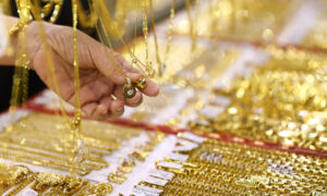 Gold prices continue to drop