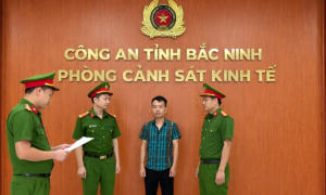 Khởi tố Chủ tịch HĐQT sinh năm 1983 tiếp tay làm giả hồ sơ mua nhà ở xã hội Khởi tố Chủ tịch HĐQT sinh năm 1983 tiếp tay làm giả hồ sơ mua nhà ở xã hội